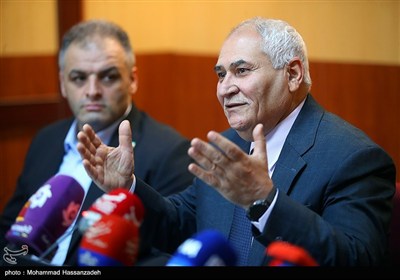 نشست خبری رئیس فدراسیون جهانی وزنه برداری