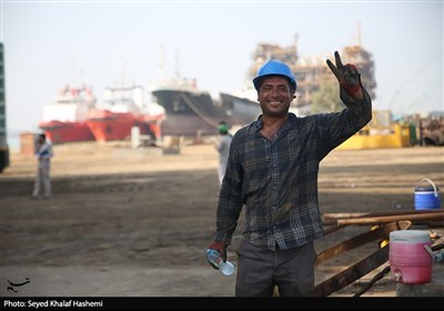 بارگیری پایه سکوی 4000 تنی فاز 11 پارس جنوبی از صدرای بوشهر- ...