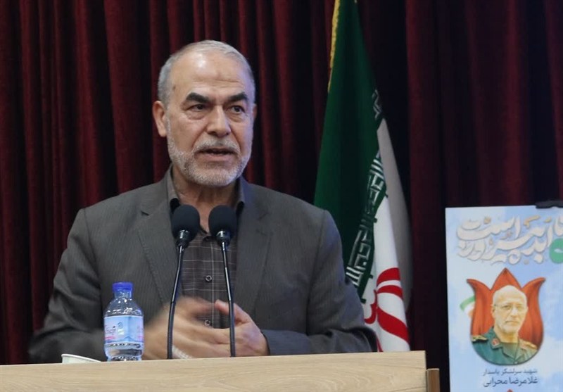 گفتمان سازش شکست خورد؛ راه امام و رهبری تنها مسیر پیشرفت ایران است