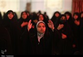 عزاداری زائران حرم بانوی کرامت در شب شهادت امام حسن عسکری(ع)