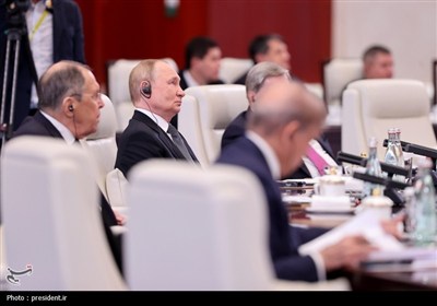 نشست سران سازمان همکاری شانگهای2025، صبح امروز دوشنبه (۱۰ شهریور ۱۴۰۴) در شهر تیانجین چین با حضور «مسعود پزشکیان» رئیس جمهور کشورمان و سران کشورهای عضو برگزار شد.