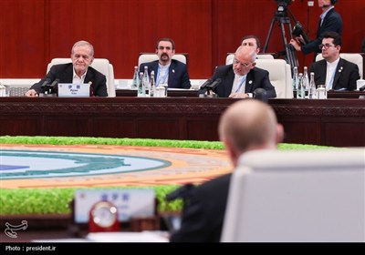 نشست سران سازمان همکاری شانگهای2025، صبح امروز دوشنبه (۱۰ شهریور ۱۴۰۴) در شهر تیانجین چین با حضور «مسعود پزشکیان» رئیس جمهور کشورمان و سران کشورهای عضو برگزار شد.