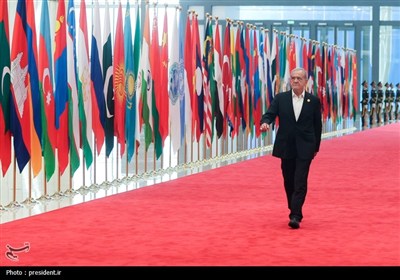 نشست سران سازمان همکاری شانگهای2025، صبح امروز دوشنبه (۱۰ شهریور ۱۴۰۴) در شهر تیانجین چین با حضور «مسعود پزشکیان» رئیس جمهور کشورمان و سران کشورهای عضو برگزار شد.