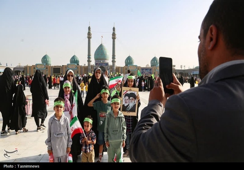 پویش «ایران پرچمدار ظهور» از مسجد مقدس جمکران آغاز شد