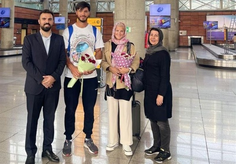 ورود مربی روسی تیم روئینگ به ایران