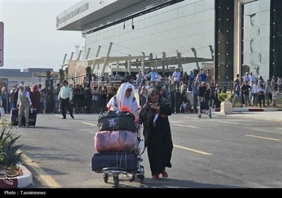 بازگشت اولین گروه از زائران گلستانی از حج عمره