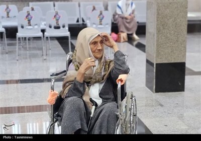 بازگشت اولین گروه از زائران گلستانی از حج عمره