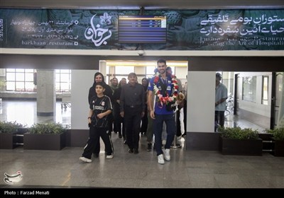 استقبال از کاپیتان تیم ملی نوجوانان والیبال در کرمانشاه