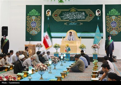 کرسی تلاوت مهدوی در سالروز آغاز امامت حضرت مهدی(عج)- عکس صفح ...