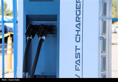 افتتاح اولین ایستگاه شارژ خودرو های برقی در زنجان