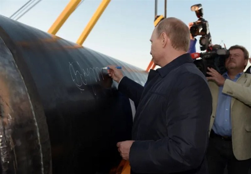 Russia, China Sign Pipeline Deal to Expand Energy Partnership