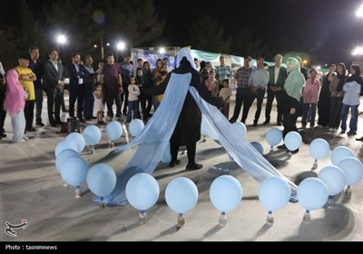 اجرای تئاتر خیابانی آب و زندگی در یزد