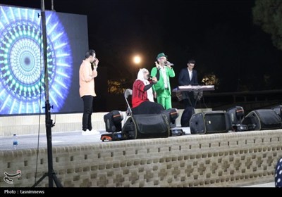 جنگ شادی و طنز ننه صفا و بابا نبات در یزد- عکس صفحه استان تسنیم