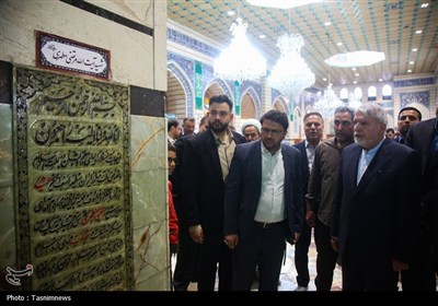 تشرف وزیر میراث فرهنگی به حرم حضرت معصومه(س)