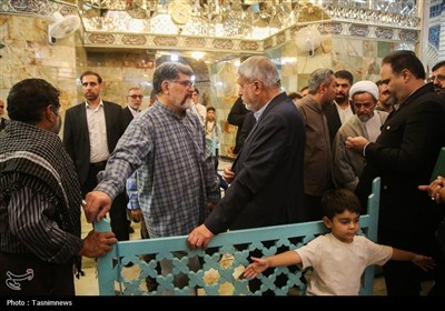 تشرف وزیر میراث فرهنگی به حرم حضرت معصومه(س)