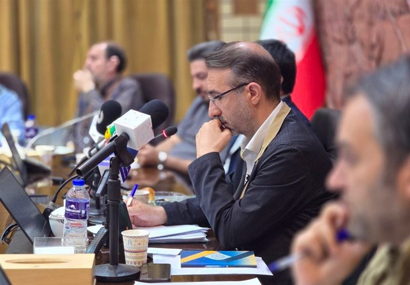 عضو شورای شهر تبریز: ضرورت توجه به محیط زیست و حمل‌ونقل در تصمیمات شهری