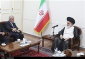 حوزه علمیه ظرفیت‌های خوبی برای کمک به اداره کشور دارد