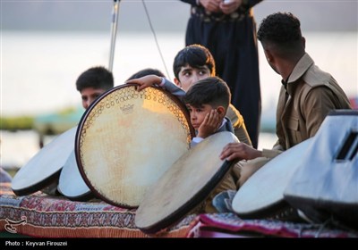 اجتماع بزرگ دف‌نوازان مریوان