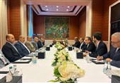Araqchi Renews Iran’s Support for Palestine in Meeting with Hamas Leader