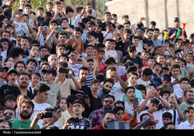 استقبال باشکوه وتاریخی از یک مسابقه فوتبال در اردبیل