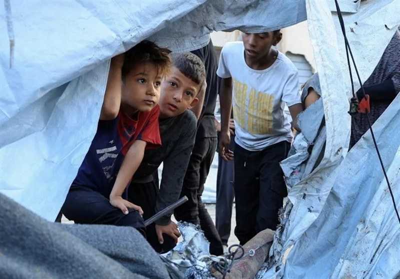 Israeli Forces Kill 20 People as Attacks Flatten Swaths of Gaza City