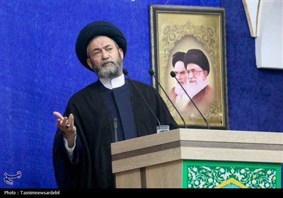 حضور گسترده مردم انقلابی در نماز سیاسی‌ ـ عبادی جمعه اردبیل