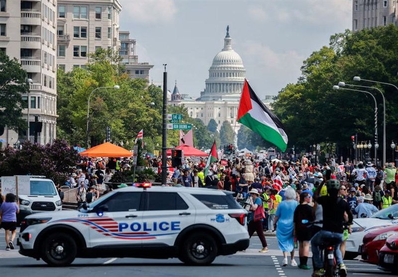 Washington Residents Rally against US Troop Deployment