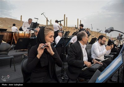 ارکستر فیلارمونیک ارمنستان در مجموعه جهانی تخت جمشید