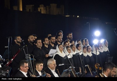 ارکستر فیلارمونیک ارمنستان در مجموعه جهانی تخت جمشید