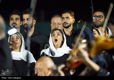 ارکستر فیلارمونیک ارمنستان در مجموعه جهانی تخت جمشید