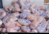 وضعیت آشفته بازار مرغ در شمال/ صف طولانی با دلال‌بازیِ توزیع‌کننده‌ها/ مقصر کیست؟