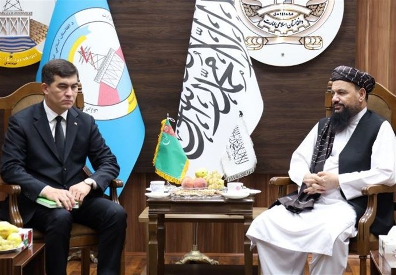 گفتگوی مقامات طالبان و ترکمنستان درباره انتقال هزار مگاوات برق به کابل