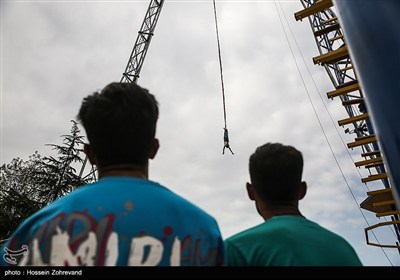 بانجی معکوس (جی‌مکس) در مجموعه توریستی نمک‌آبرود مازندران 