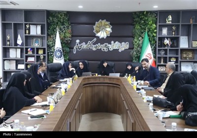 بانوان،قم،استان،اقتصادي،كارآفرين،الگويي،حيدري،شكوفايي