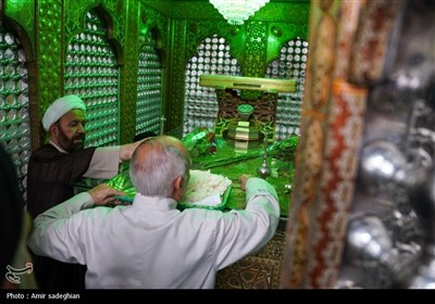 آیین غبارروبی حرم مطهر حضرت شاهچراغ
