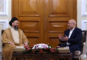 دیدار حکیم با قالیباف؛ تأکید بر گسترش همکاری‌های پارلمانی و حمایت از ثبات منطقه