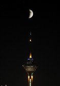 Blood Moon Mesmerizes Tehran Sky During Lunar Eclipse
