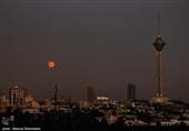 Blood Moon Mesmerizes Tehran Sky During Lunar Eclipse