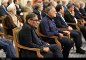 الإمام الخامنئی یستقبل رئیس الجمهوریة وأعضاء الحکومة