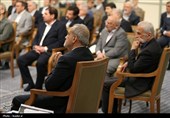 الإمام الخامنئی یستقبل رئیس الجمهوریة وأعضاء الحکومة