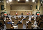 الإمام الخامنئی یستقبل رئیس الجمهوریة وأعضاء الحکومة