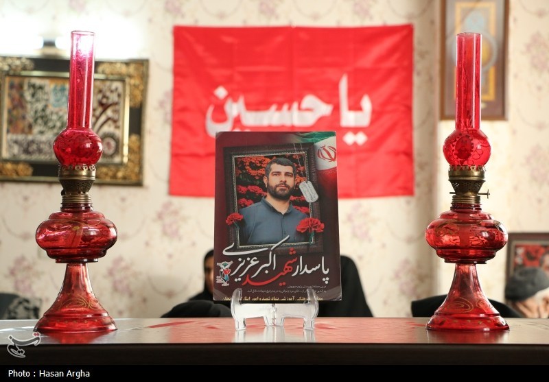خانه‌ای که عطر شهادت می‌دهد؛ روایت صبر و دلدادگی خانواده شهید اکبر عزیزی+تصاویر