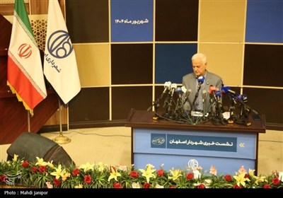 نشست خبری قاسم‌زاده