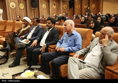 نشست خبری قاسم‌زاده