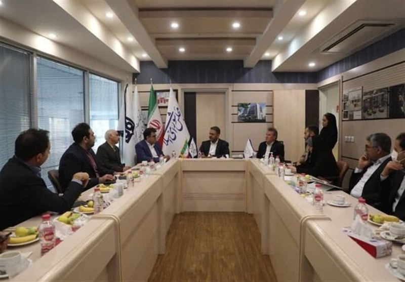 حاجیپور: مجلس از توسعه فناوریهای نوین در نظام سلامت حمایت میکند