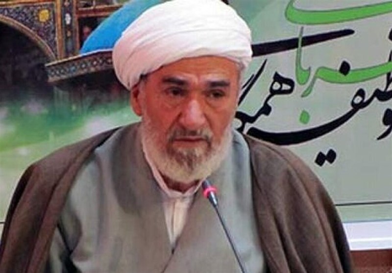 امام جمعه سنندج: وحدت حقیقی مسلمانان مانع حمله به سرزمین‌های اسلامی می‌شود