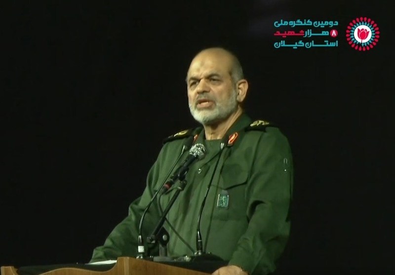 سردار وحیدی: مقاومت ملت ایران قدرت‌های استکباری را وادار به عقب‌نشینی کرد