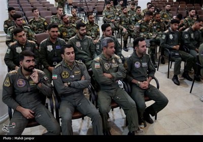 حضور فرماندهان و خلبانان هوانیروز اصفهان در حرم حضرت زینب(س)