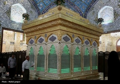 حضور فرماندهان و خلبانان هوانیروز اصفهان در حرم حضرت زینب(س)
