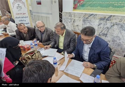 برگزاری میز خدمت در قشم با حضور نمایندگان سه قوه در طبل قشم